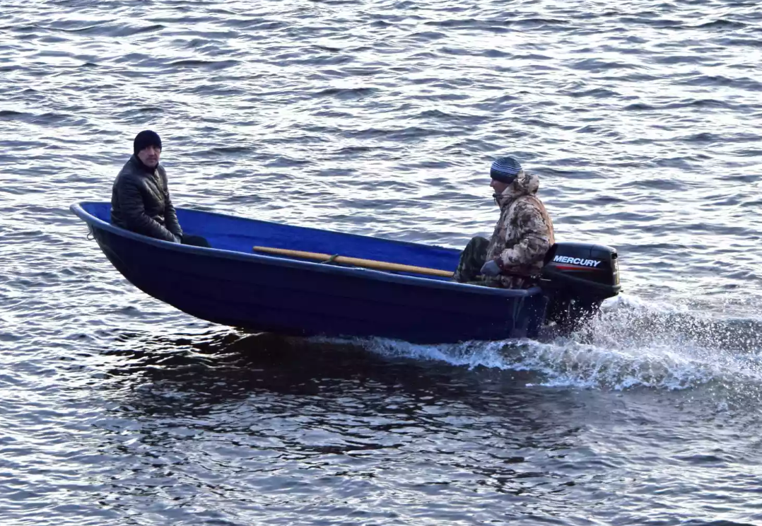 Стеклопластиковая лодка Neman-340 (тримаран) в Ноябрьске