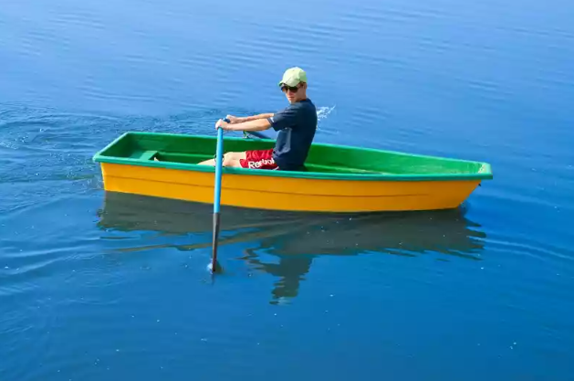 Стеклопластиковая лодка Малютка в Ноябрьске
