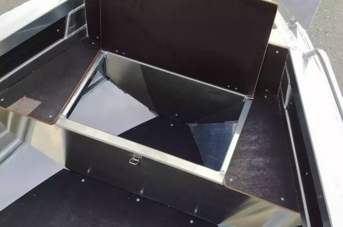 Алюминиевая лодка  Неман-480 Р в Ноябрьске