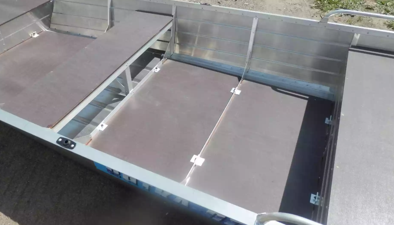 Алюминиевая лодка Вятка-Профи 32 в Ноябрьске