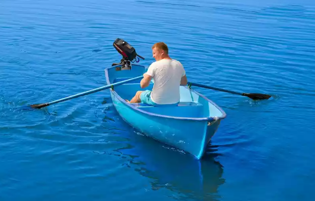 Стеклопластиковая лодка Омуль в Ноябрьске