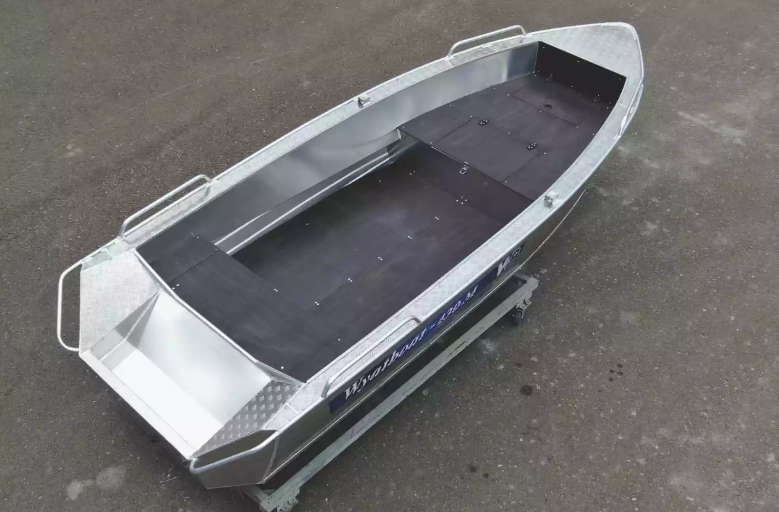 Алюминиевая лодка  Wyatboat-430М FISH в Ноябрьске