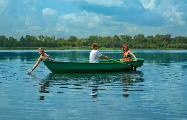 Стеклопластиковая Лодка Голавль в Ноябрьске