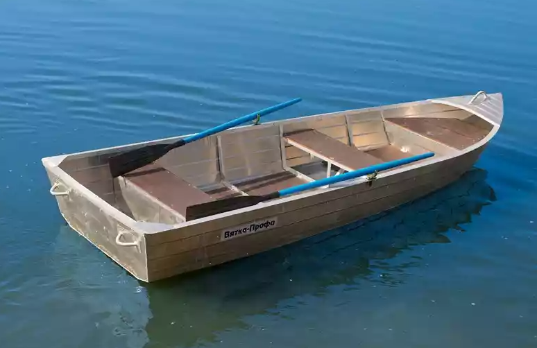 Алюминиевая лодка Вятка-Профи 32 в Ноябрьске