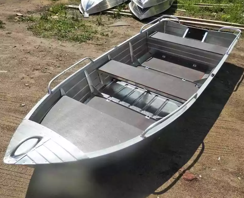 Алюминиевая лодка Вятка-Профи 37 в Ноябрьске
