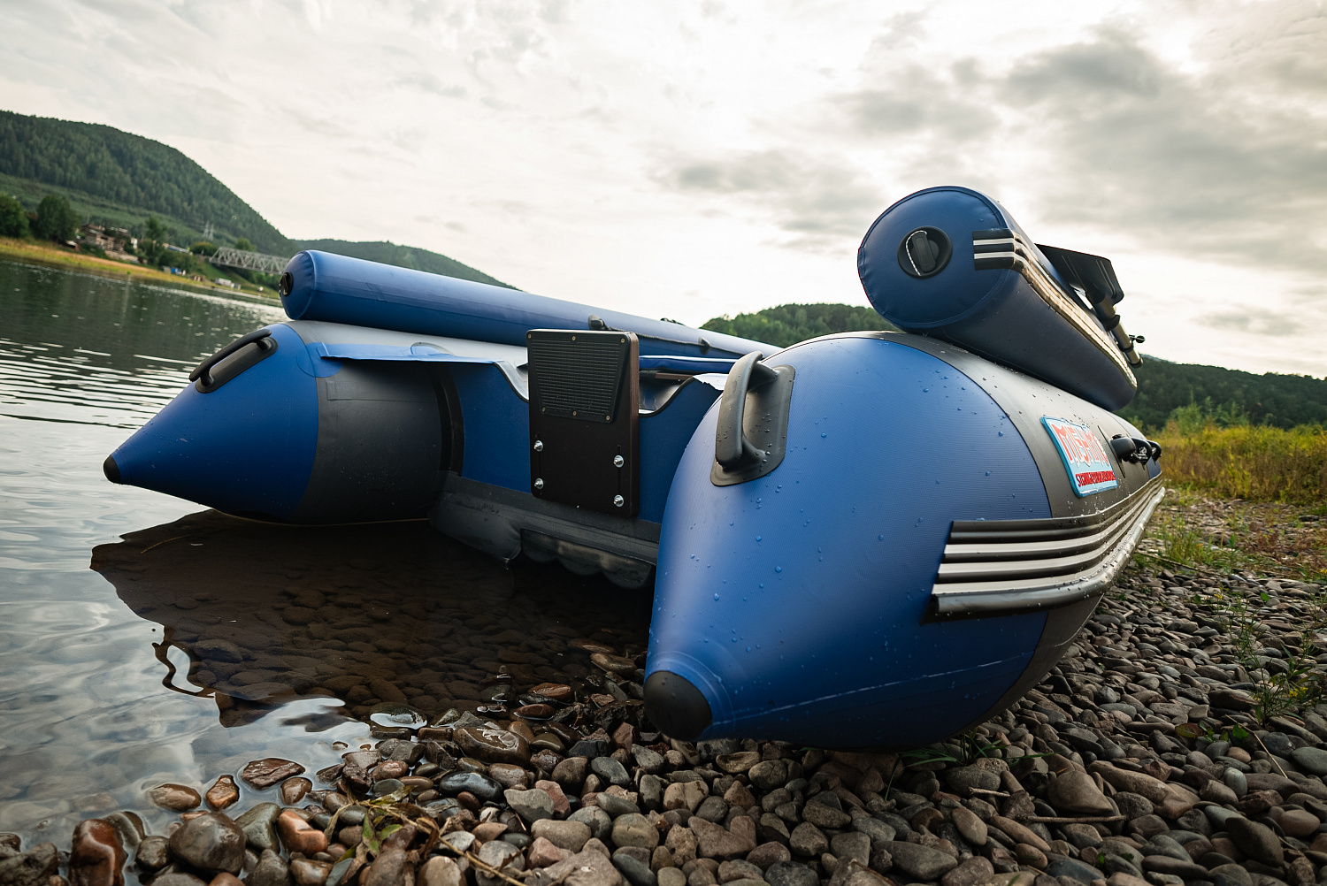 Лодка MISHIMO RIVER FJET PRO 410  под водомет в Ноябрьске