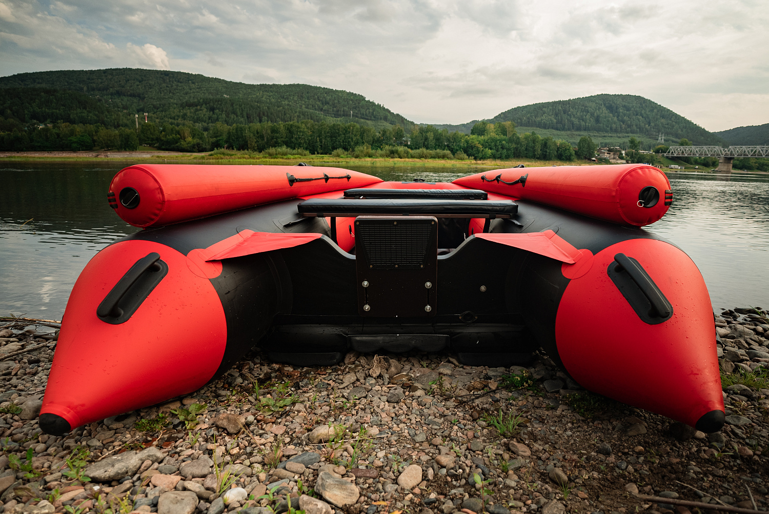 Лодка MISHIMO RIVER FJET PRO 410  под водомет в Ноябрьске