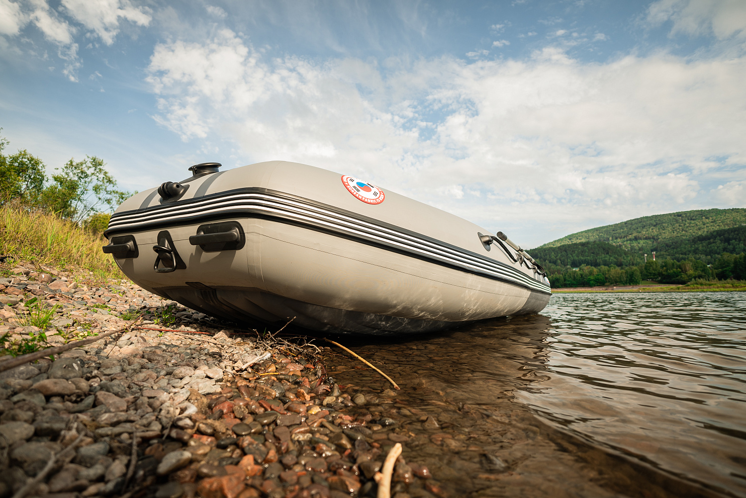 Лодка MISHIMO RIVER JET 390 под водомет в Ноябрьске