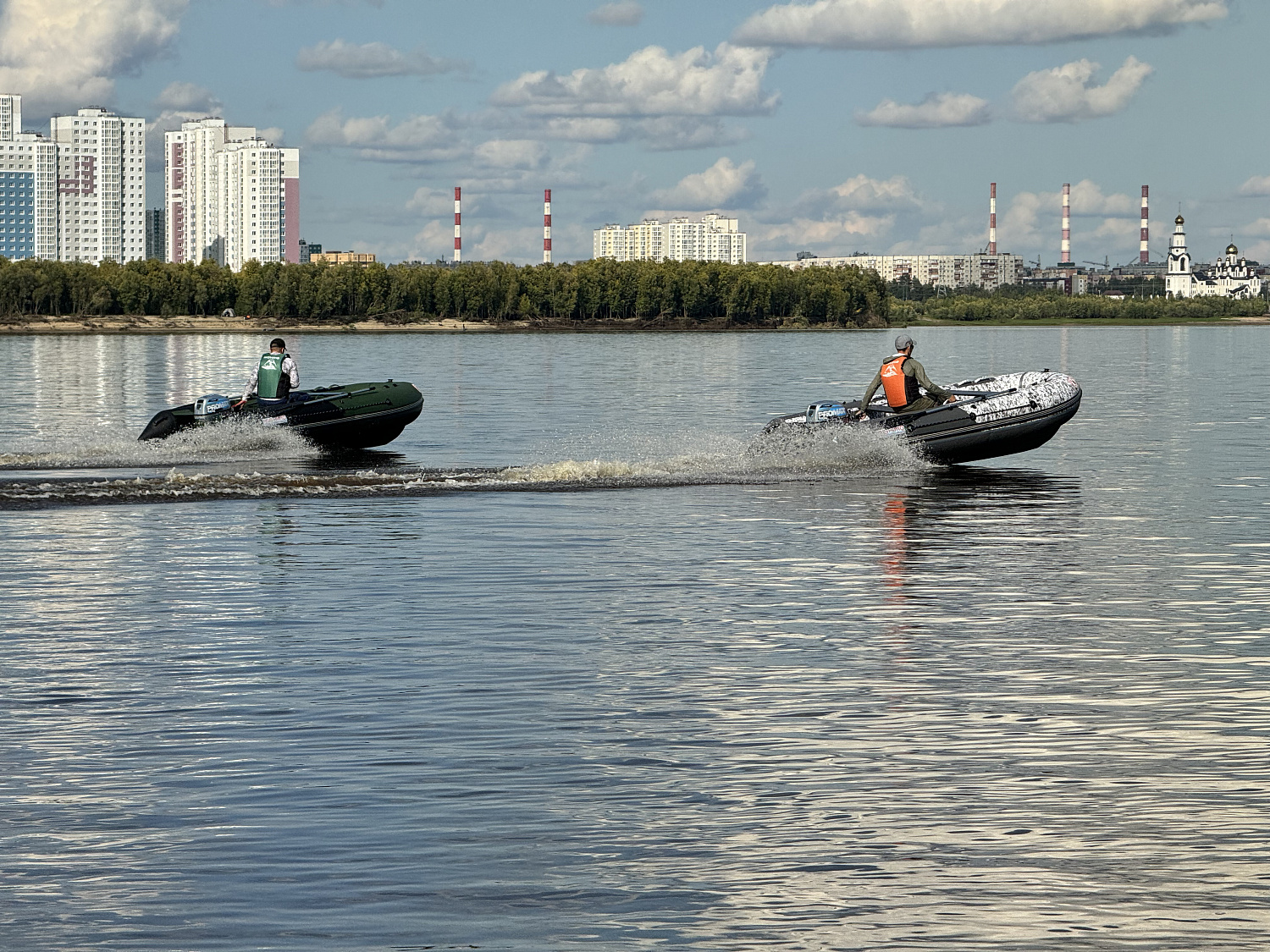 Лодка MISHIMO BIG FLOOR 440 в Ноябрьске